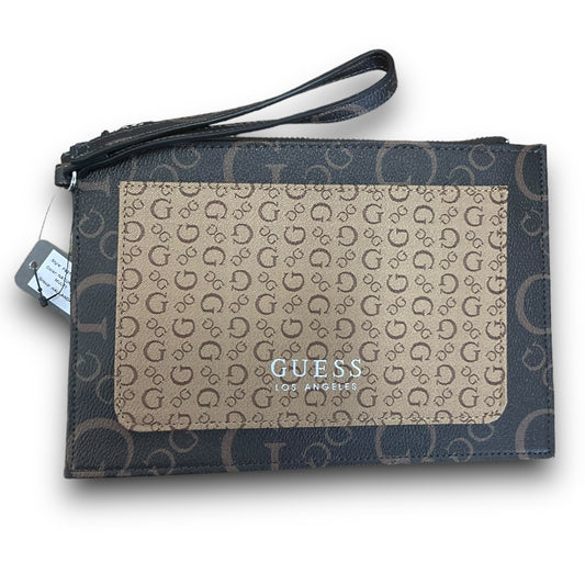 Wristlet By Guess  Size: Large