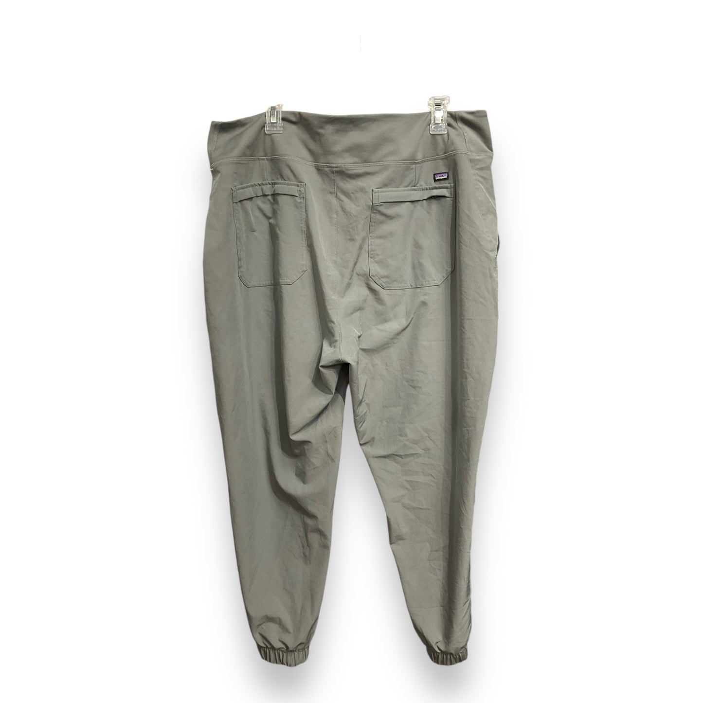 Athletic Pants By Patagonia In Grey, Size: Xl