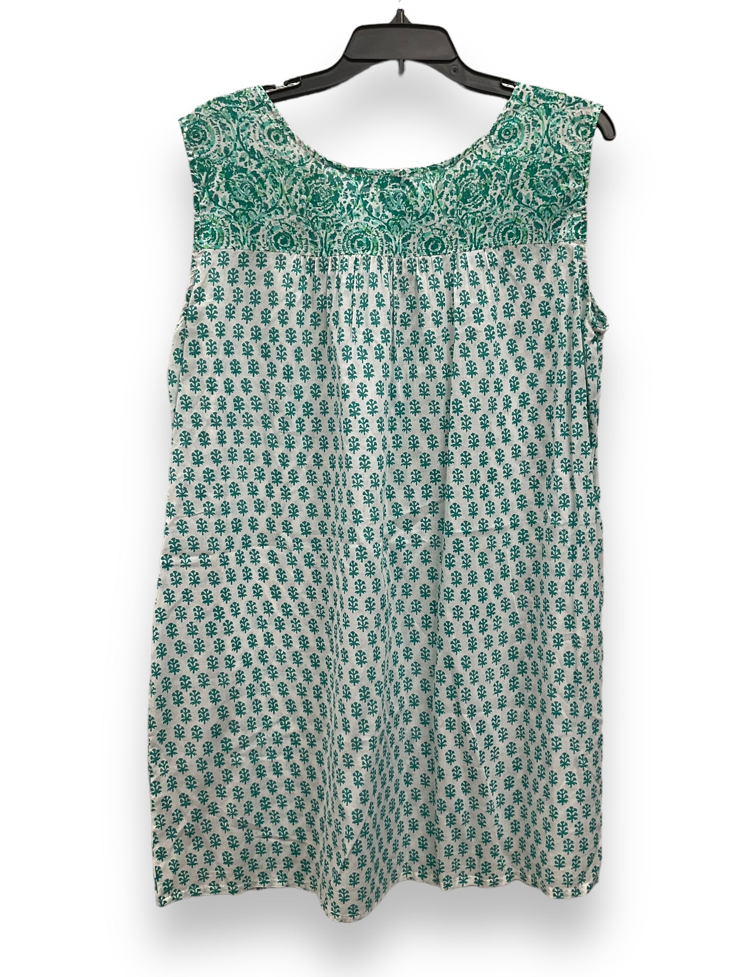 Green & White Dress Casual Short House of Pom, Size L