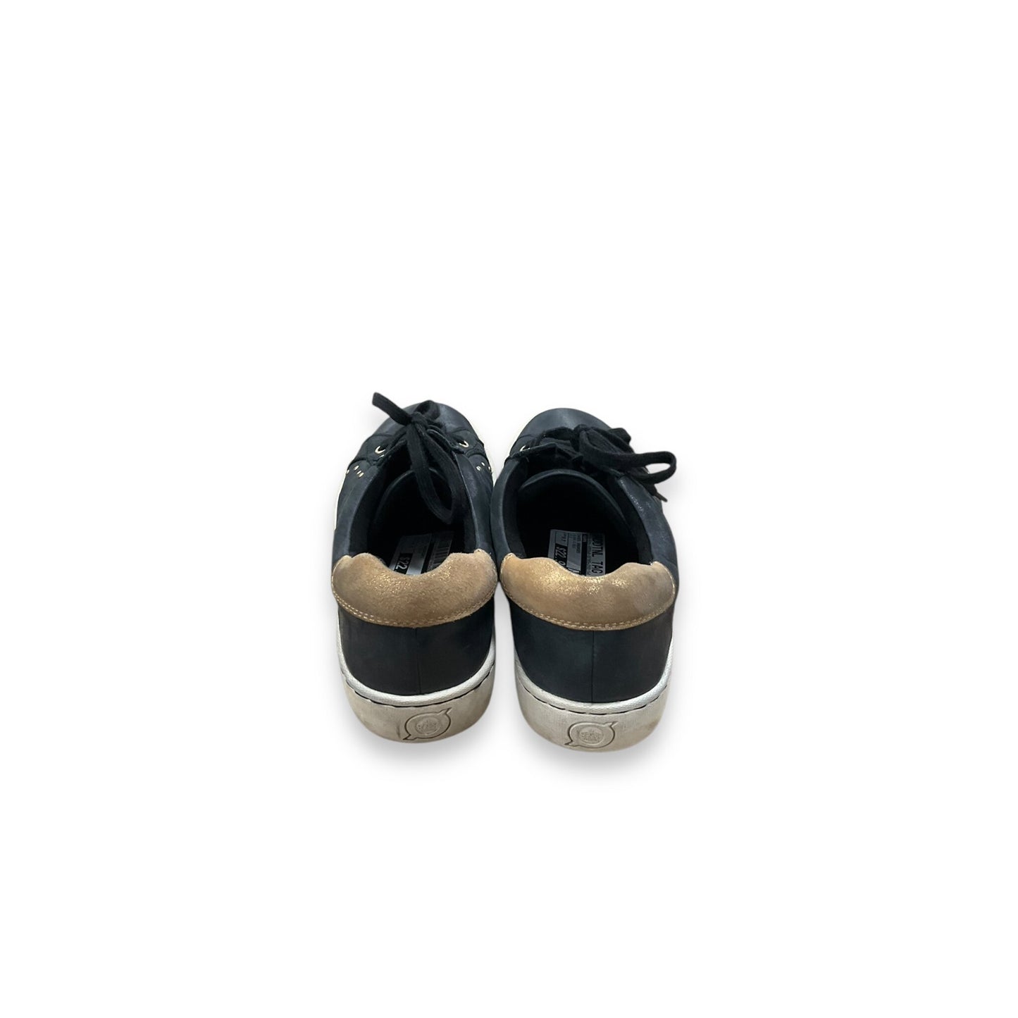 Shoes Sneakers By Born  Size: 9.5