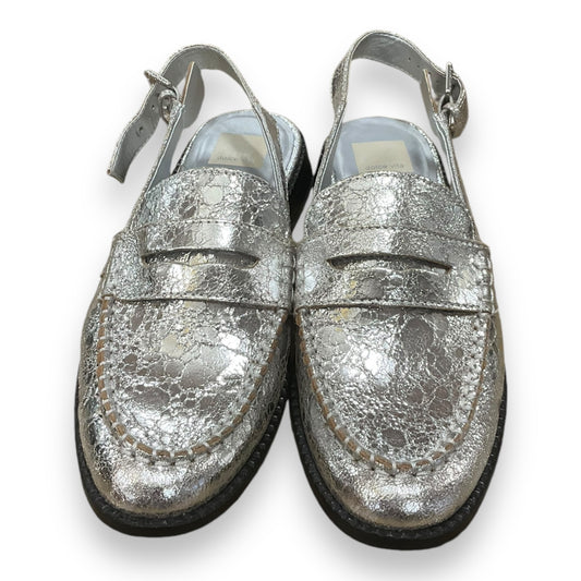 Shoes Flats By Dolce Vita In Silver, Size: 9