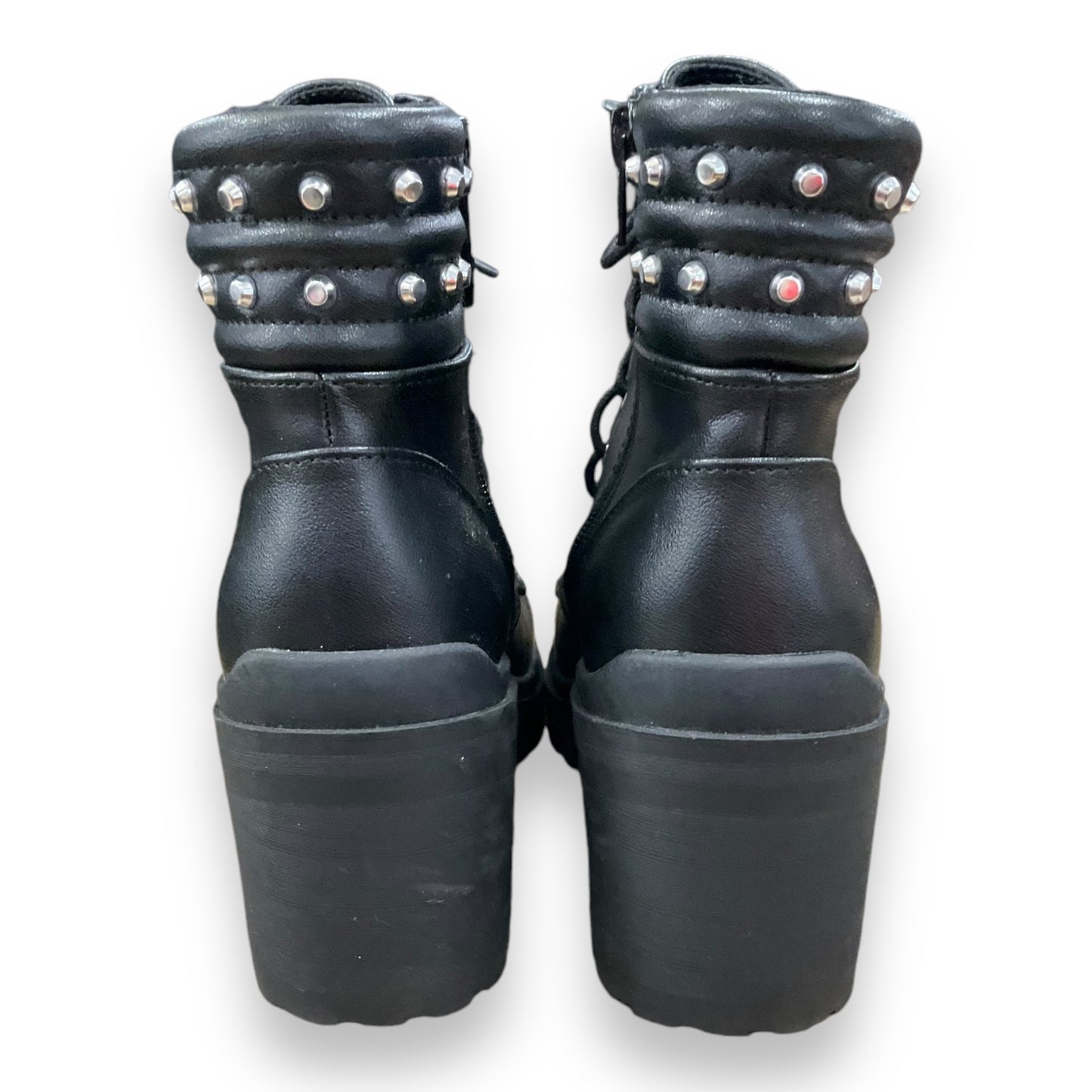 Boots Combat By No Boundaries In Black, Size: 7.5