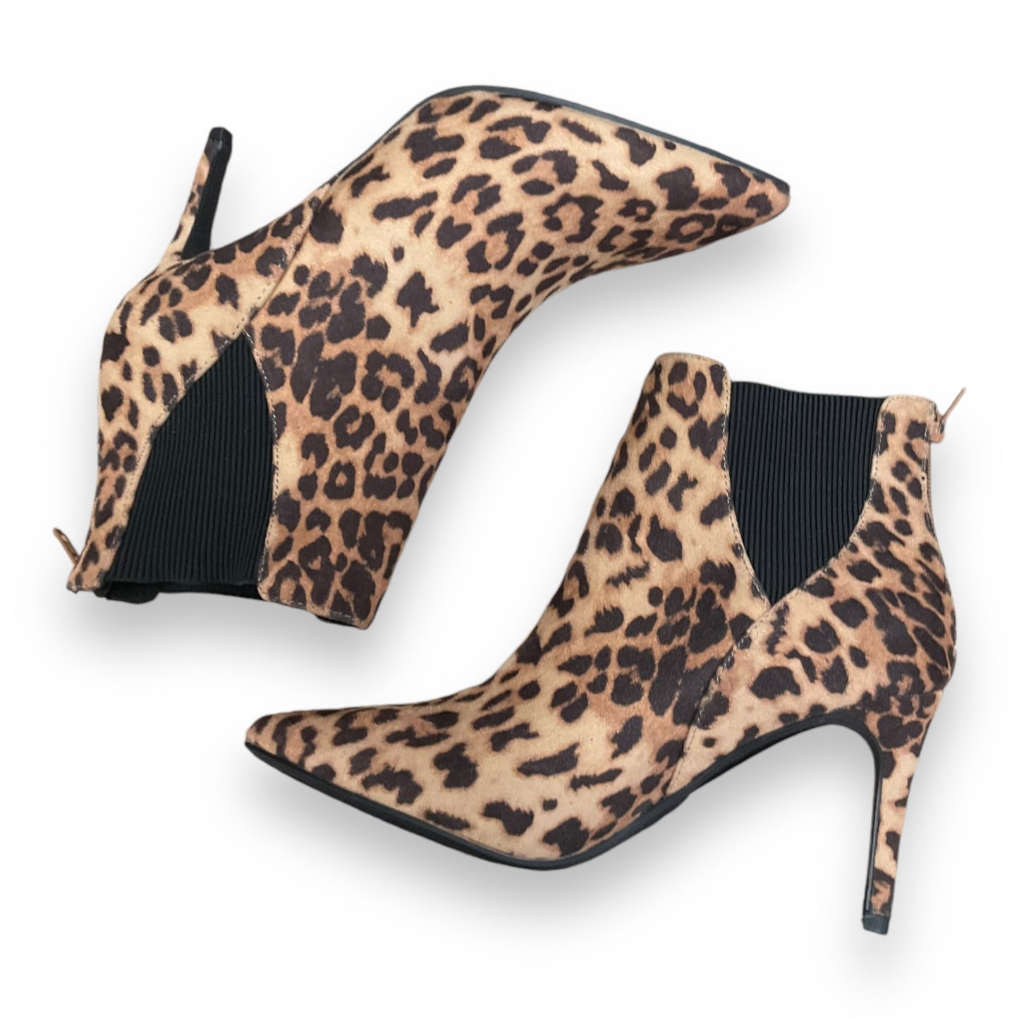 Boots Ankle Heels By Cmf In Animal Print, Size: 7.5