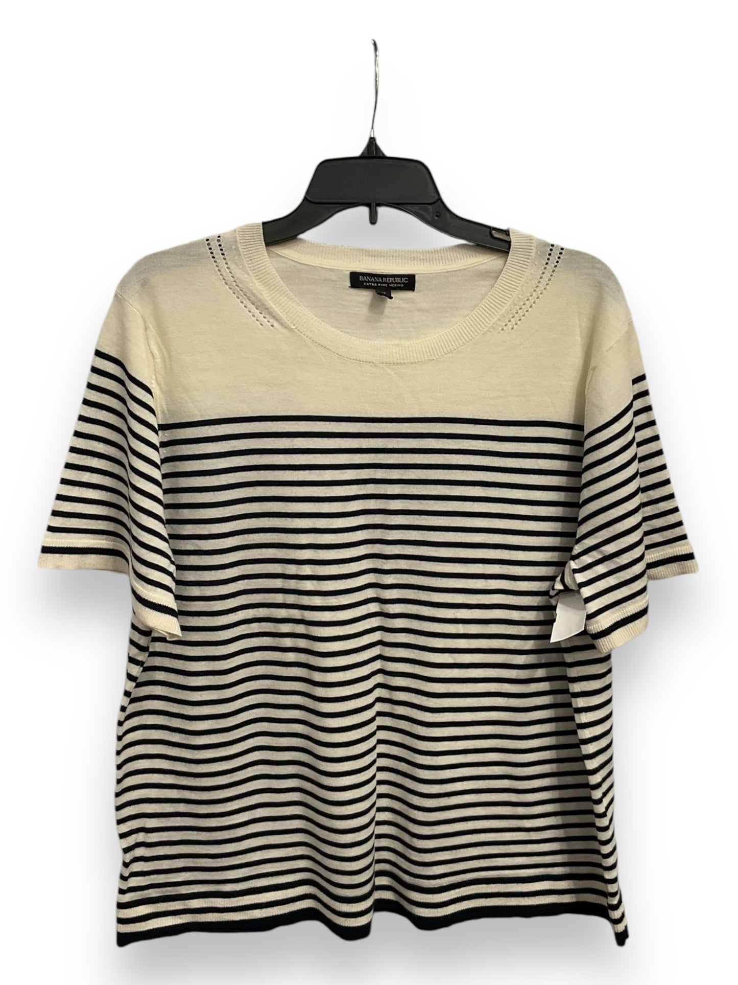 Top Short Sleeve By Banana Republic In Striped Pattern, Size: Xl