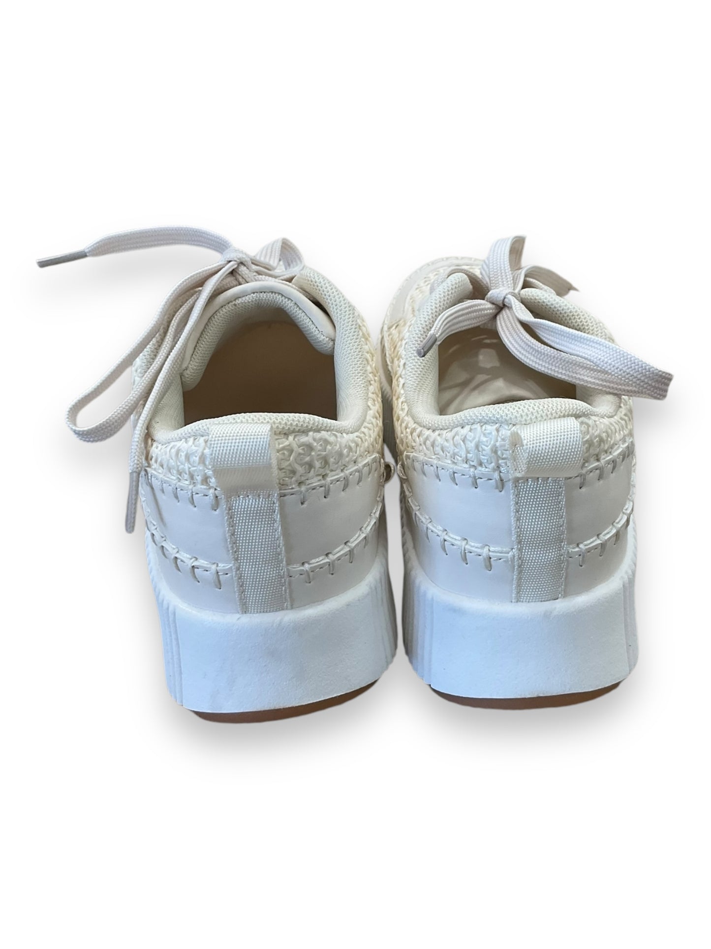 Shoes Sneakers By Cmc In Cream, Size: 6