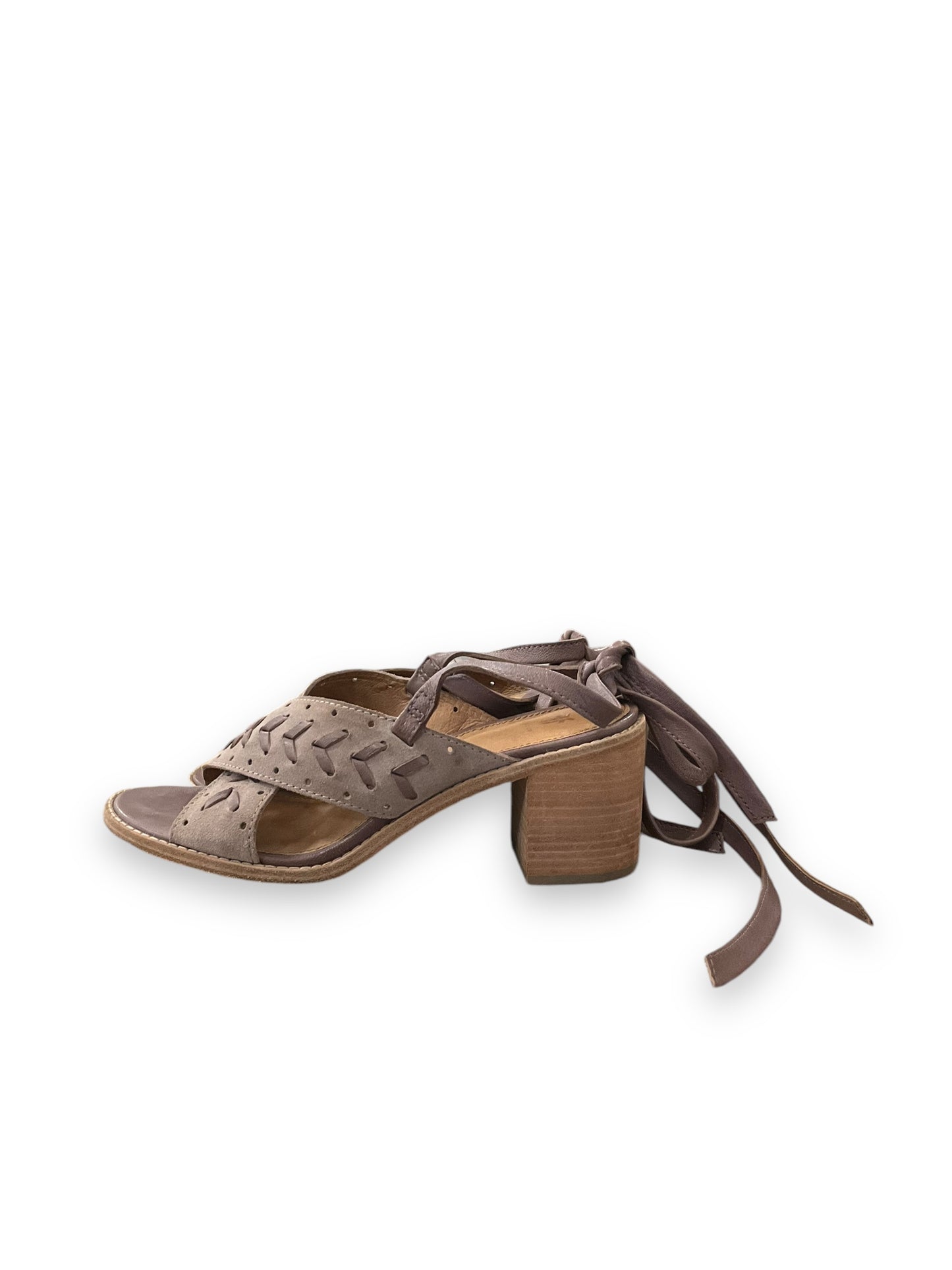 Sandals Designer By Frye In Taupe, Size: 8.5