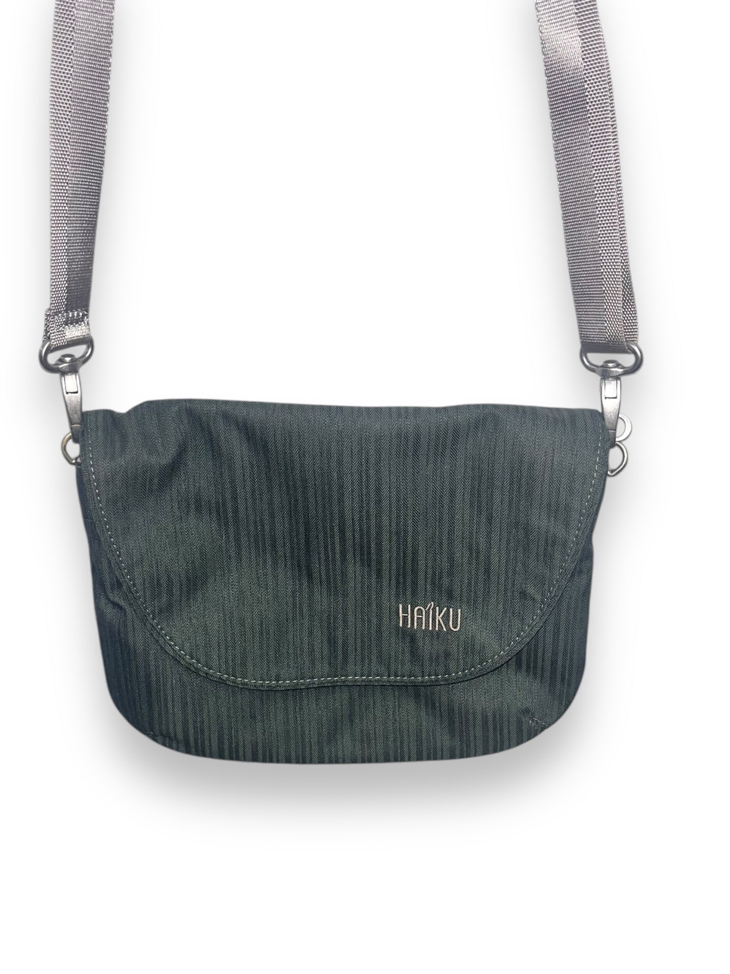 Crossbody By Clothes Mentor, Size: Medium