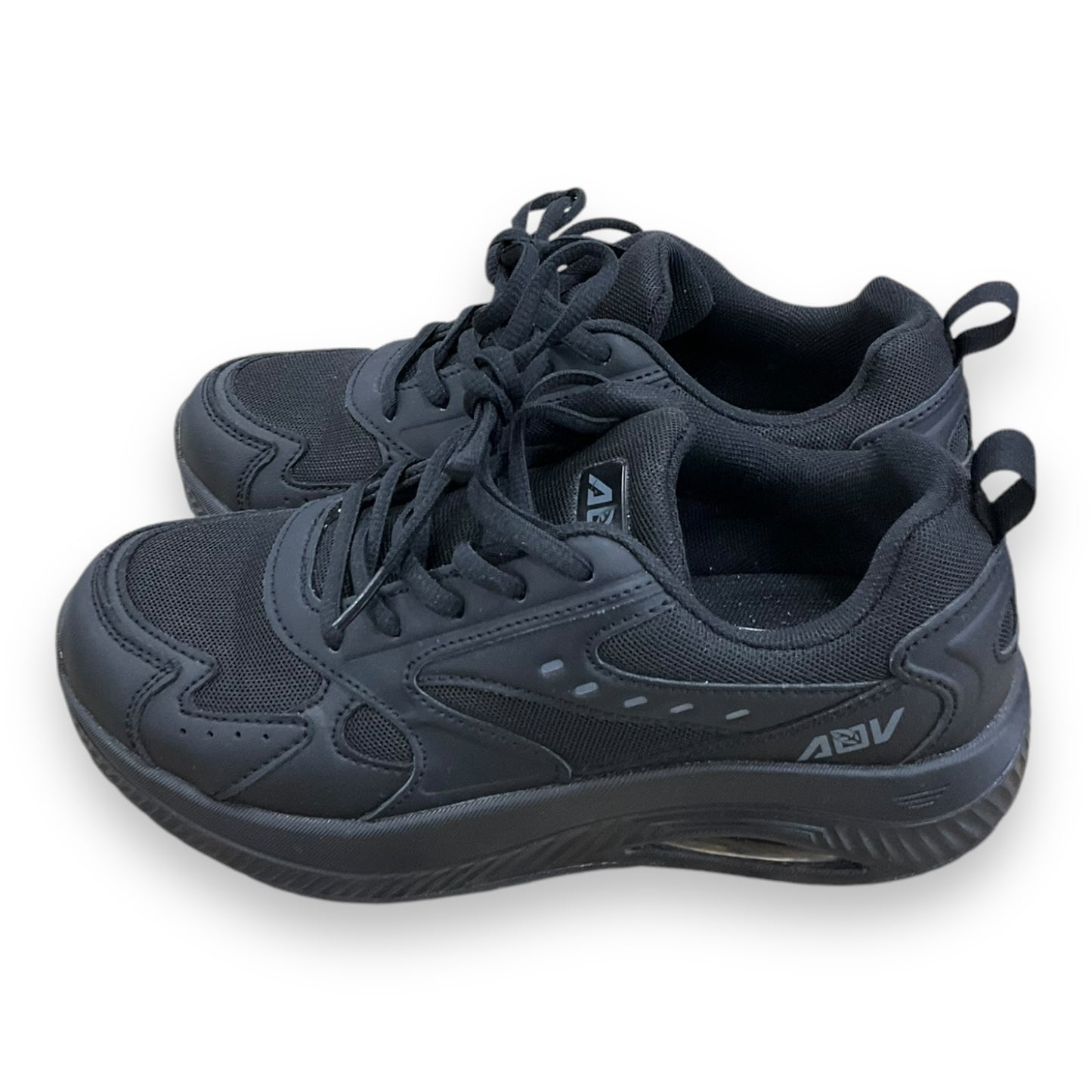 Shoes Athletic By Clothes Mentor In Black, Size: 7