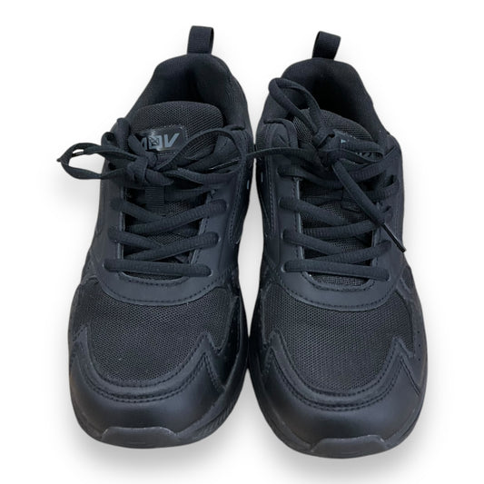 Shoes Athletic By Clothes Mentor In Black, Size: 7