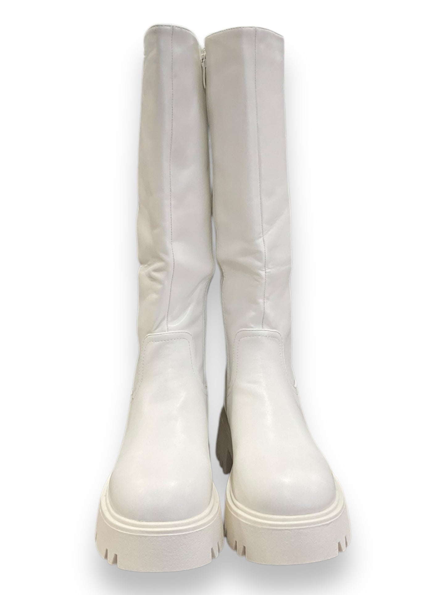 Boots Mid-calf Heels By Dreamers In White, Size: 8