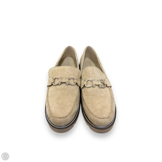 Shoes Flats By Anne Klein In Tan, Size: 11