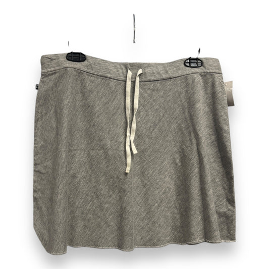 Athletic Skirt By Champion In Grey, Size: Xl