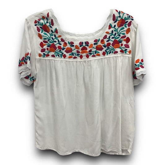 Top Short Sleeve By Solitaire In White, Size: S