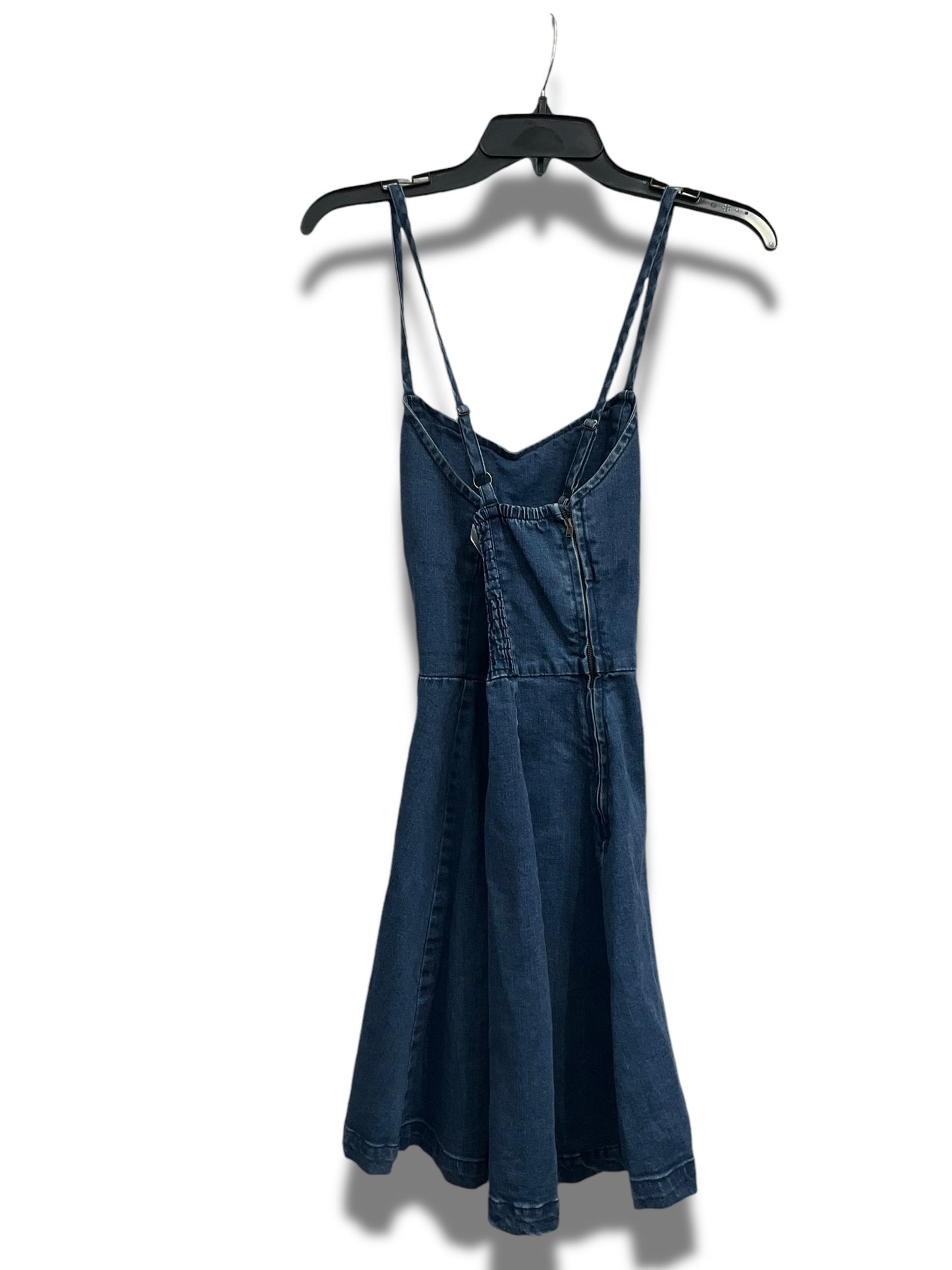 Dress Casual Short By Paper Crane In Blue Denim, Size: M