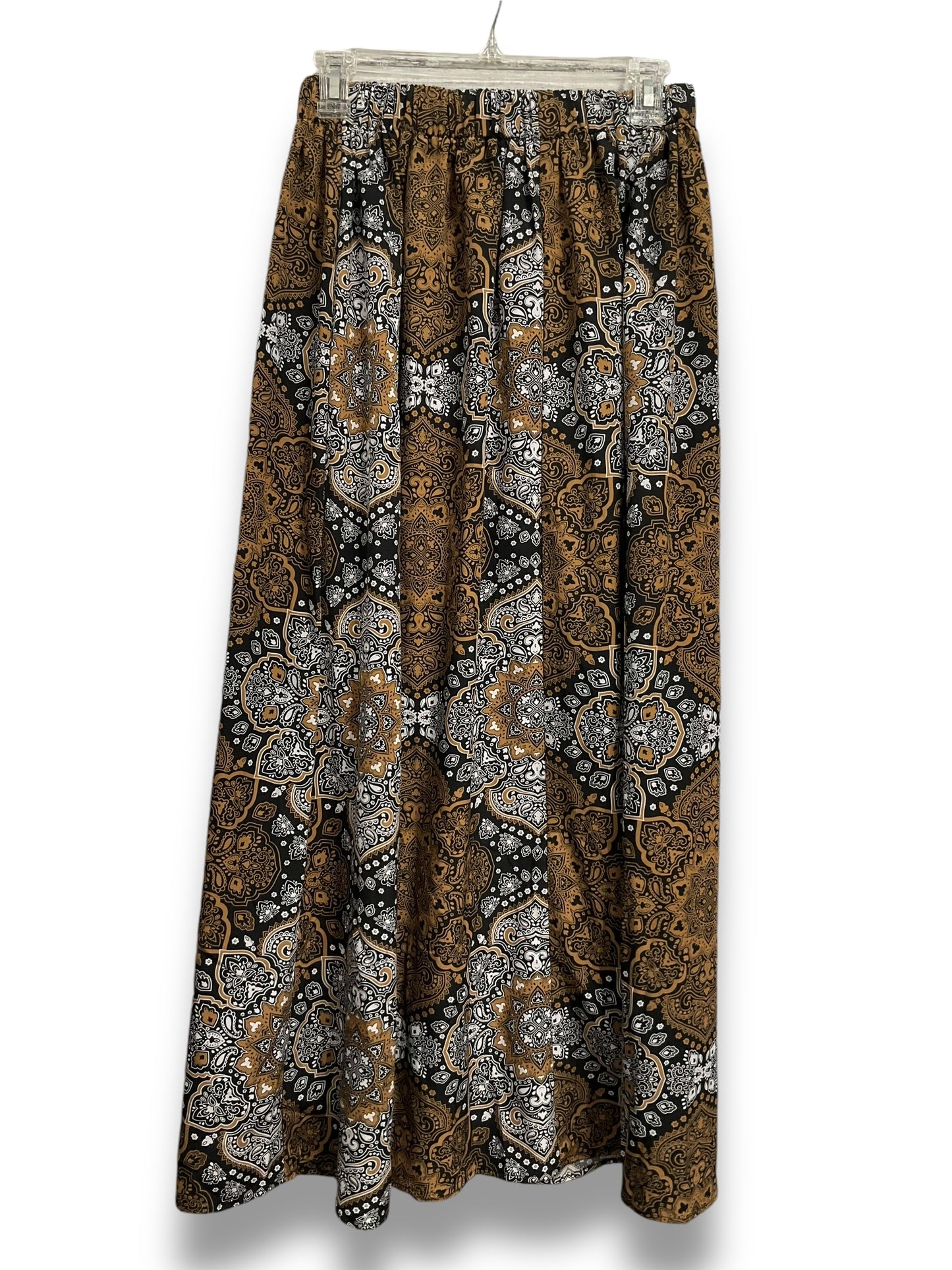 Skirt Maxi By Clothes Mentor In Multi-colored, Size: S