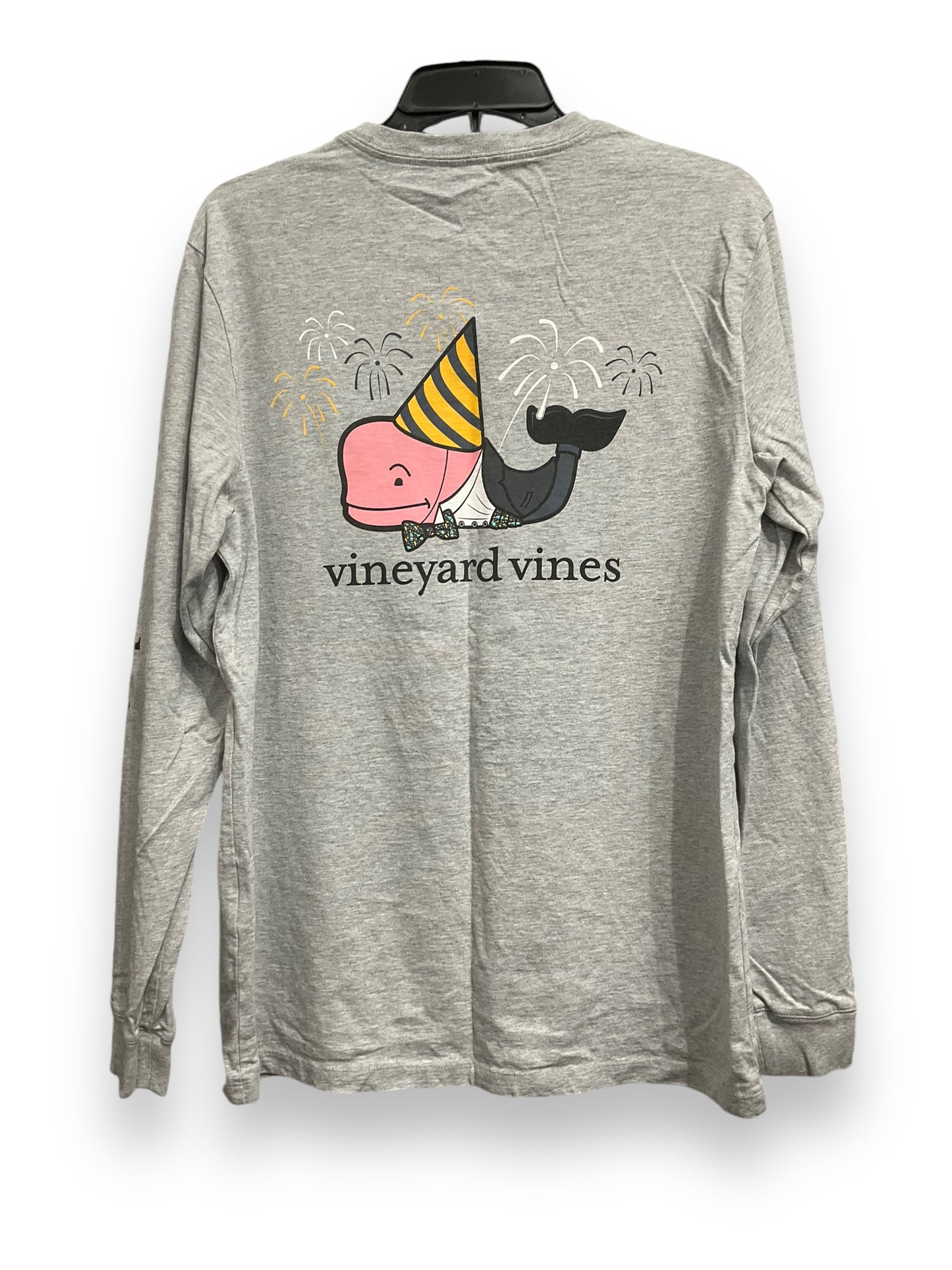 Top Long Sleeve Basic By Vineyard Vines In Grey, Size: M