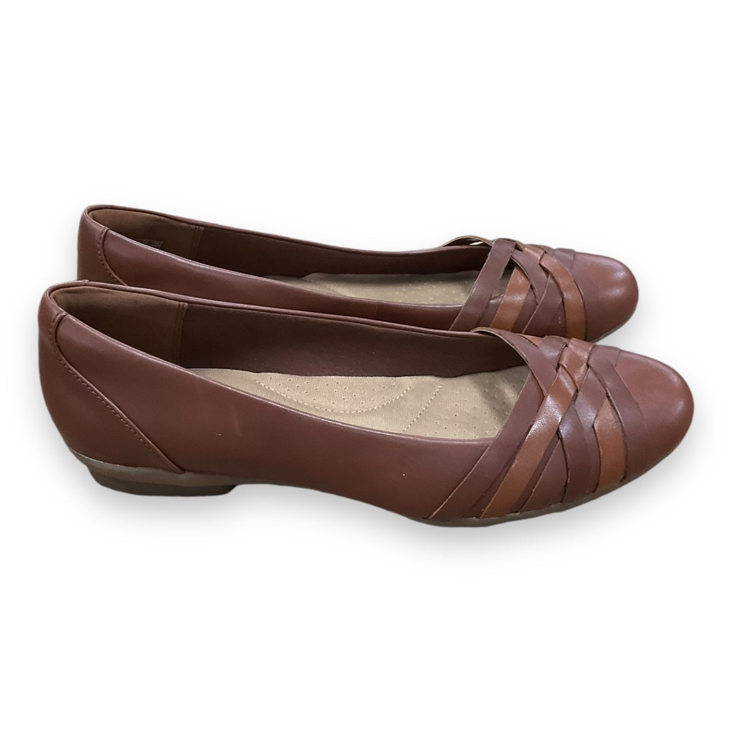 Shoes Flats By Clarks In Brown, Size: 8.5