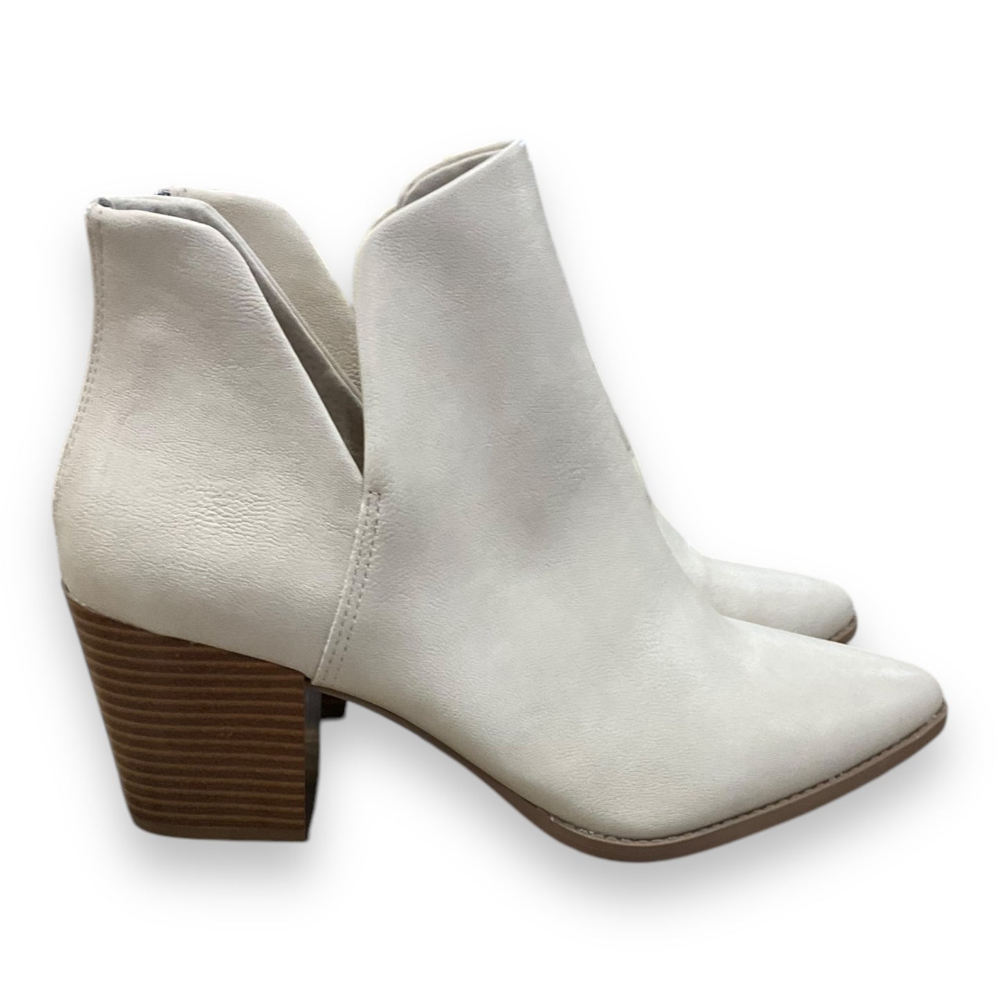 Boots Ankle Heels By Clothes Mentor In Cream, Size: 9