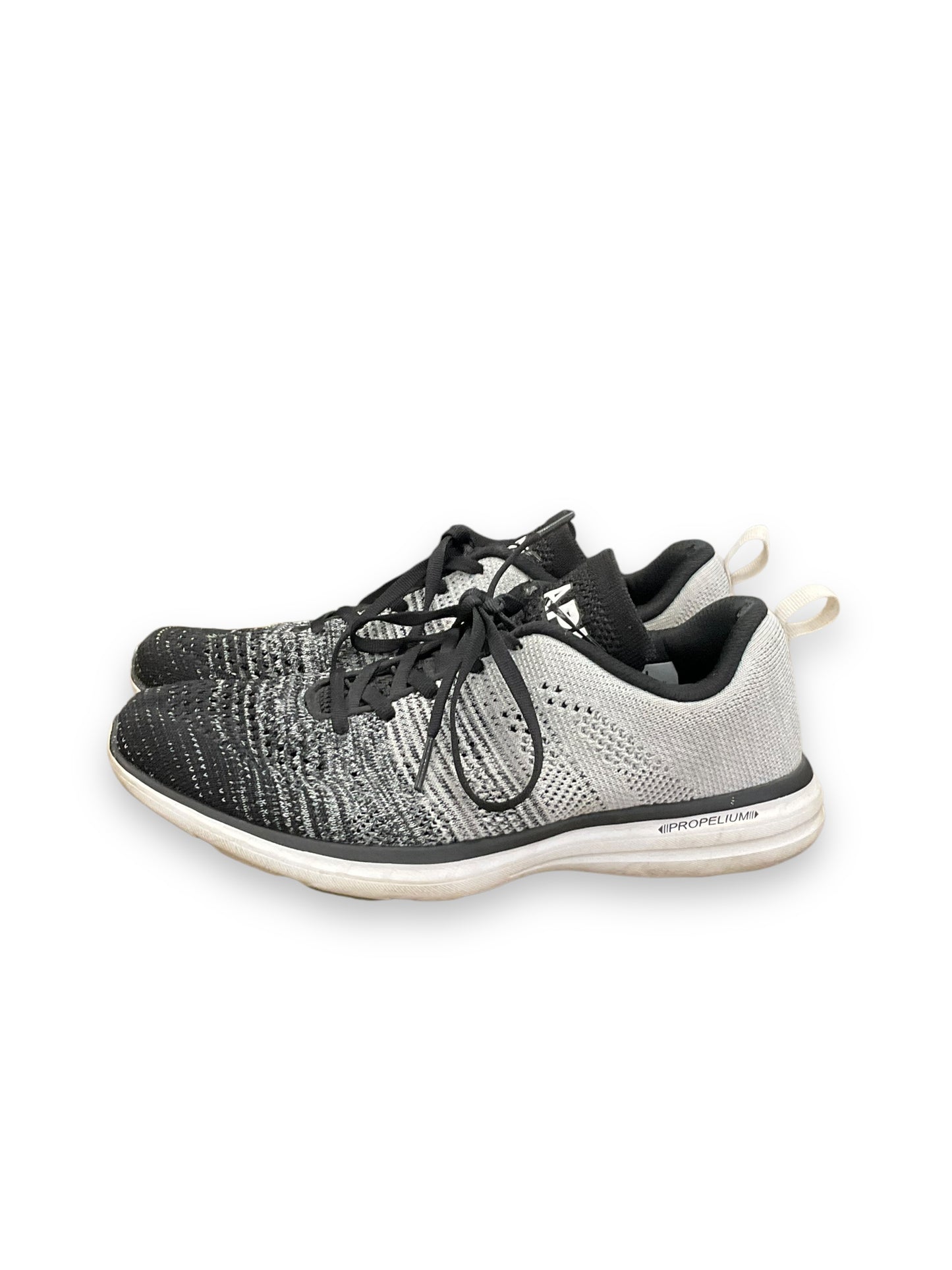 Shoes Athletic By Clothes Mentor In Grey, Size: 9.5