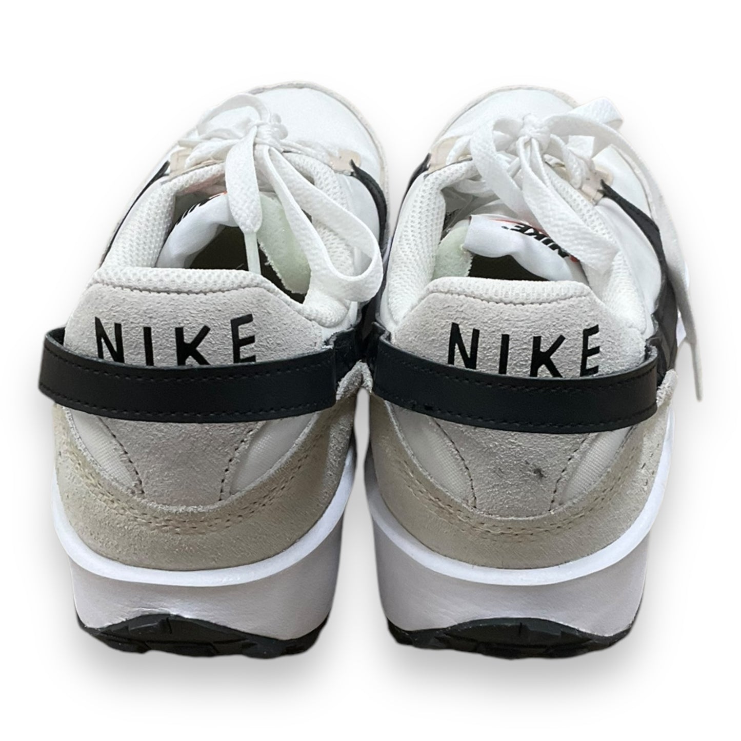 Shoes Sneakers By Nike In Cream & Tan, Size: 10