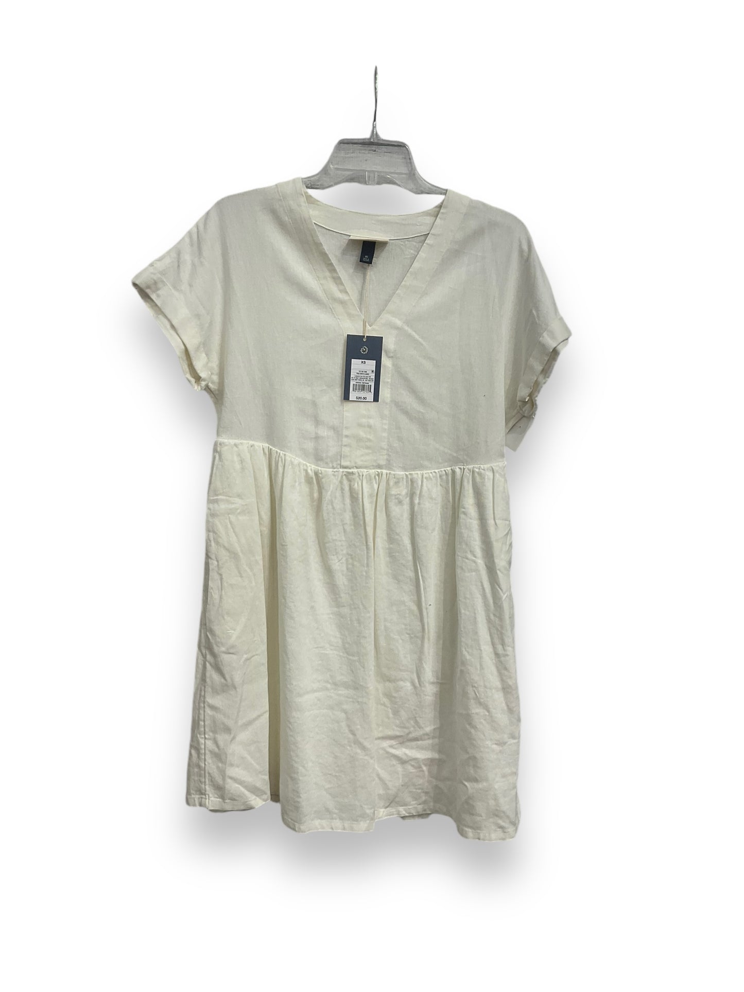 Dress Casual Short By Universal Thread In White, Size: Xs