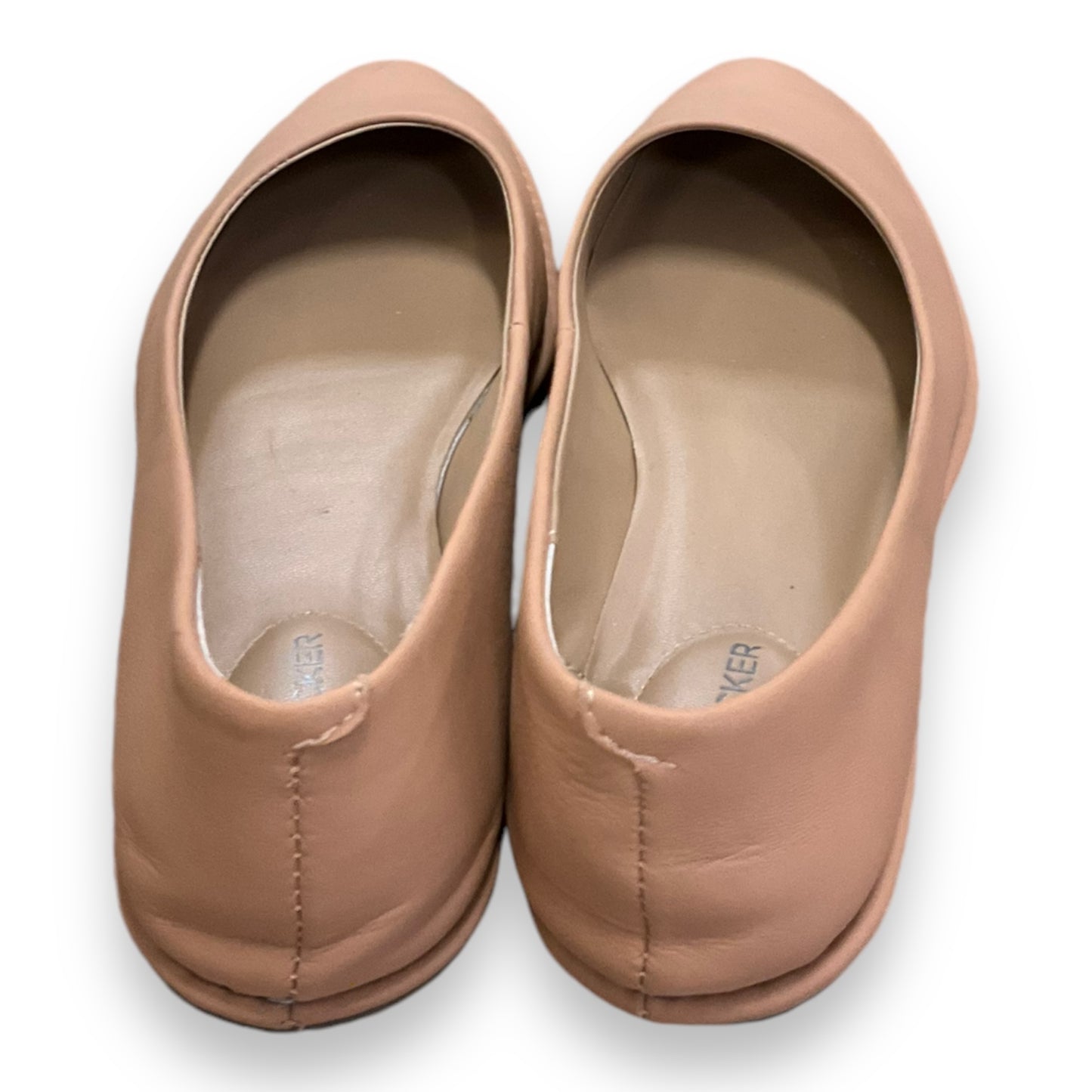 Shoes Flats By Adam Tucker In Tan, Size: 7.5