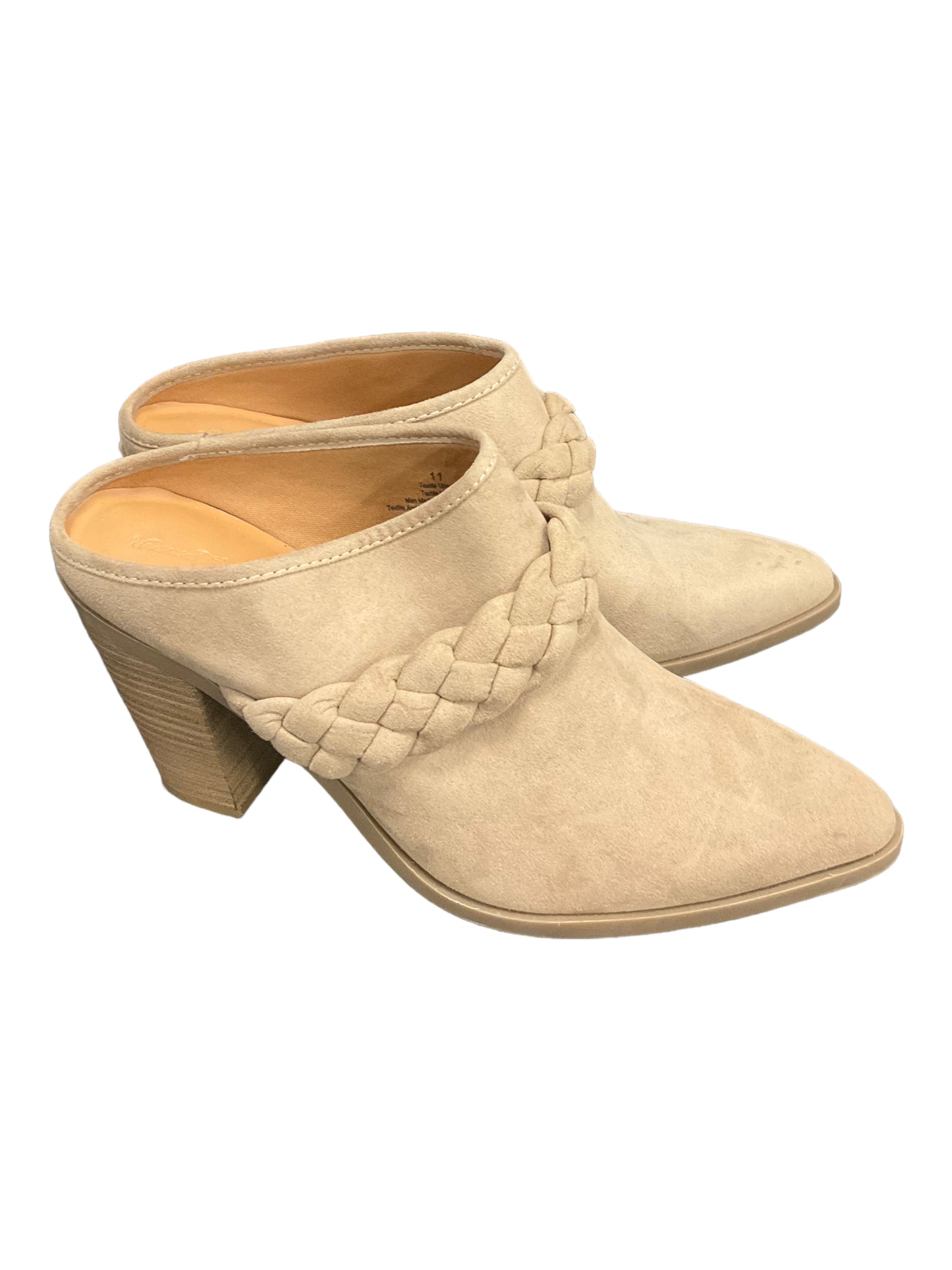Boots Ankle Heels By Universal Thread  Size: 11