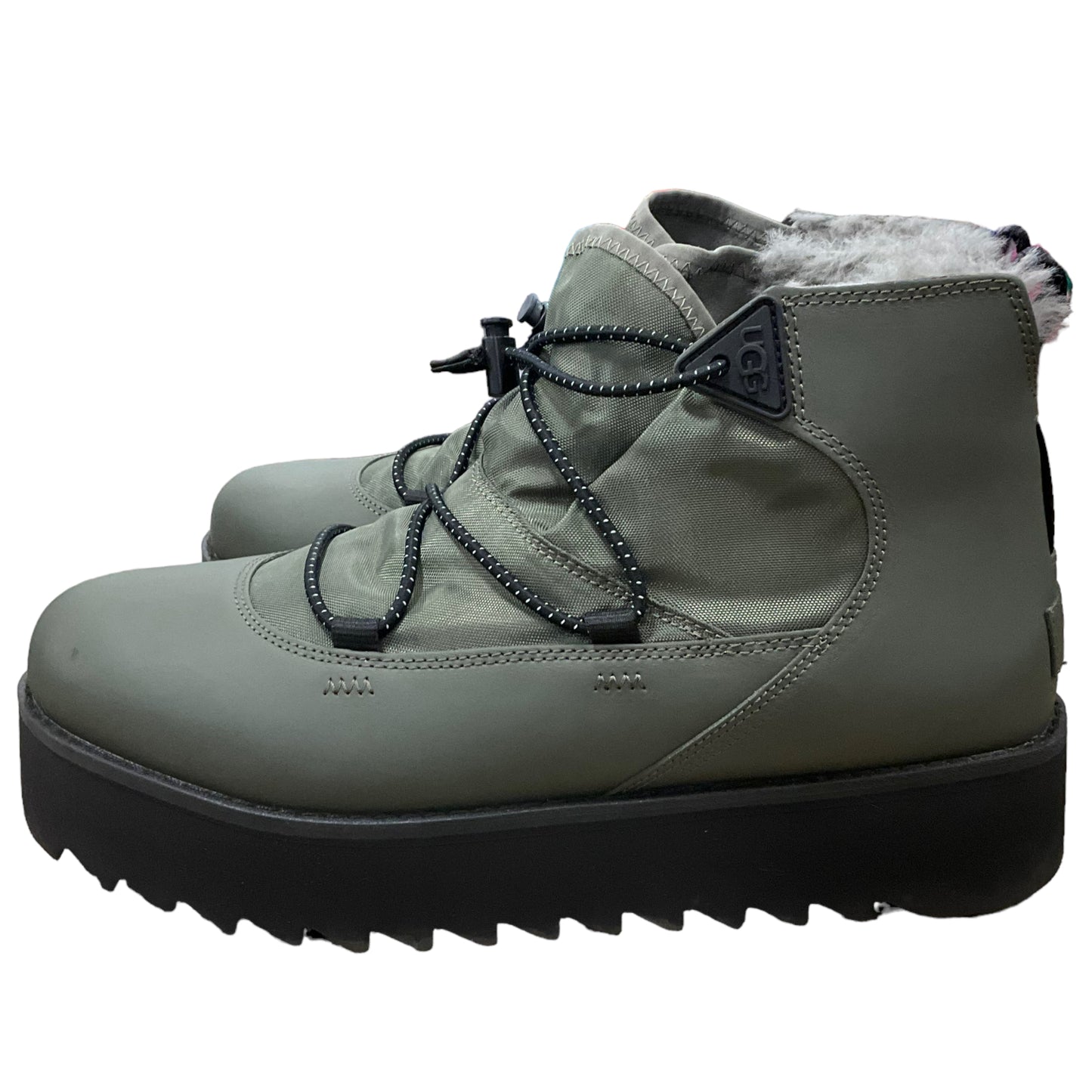 Boots Snow By Ugg  Size: 10